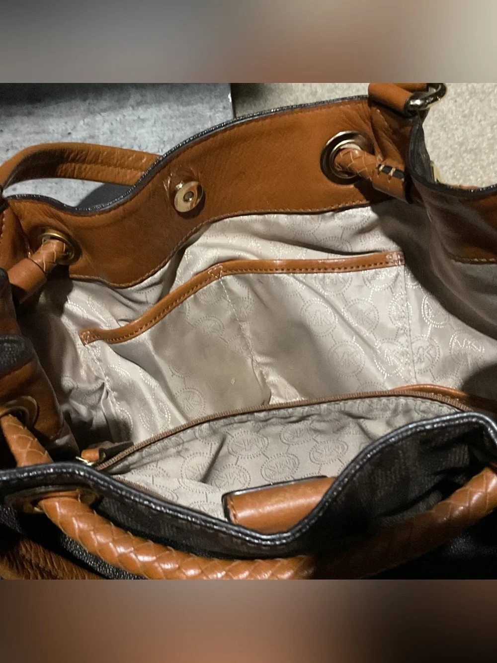 Michael Kors Bucket Bag